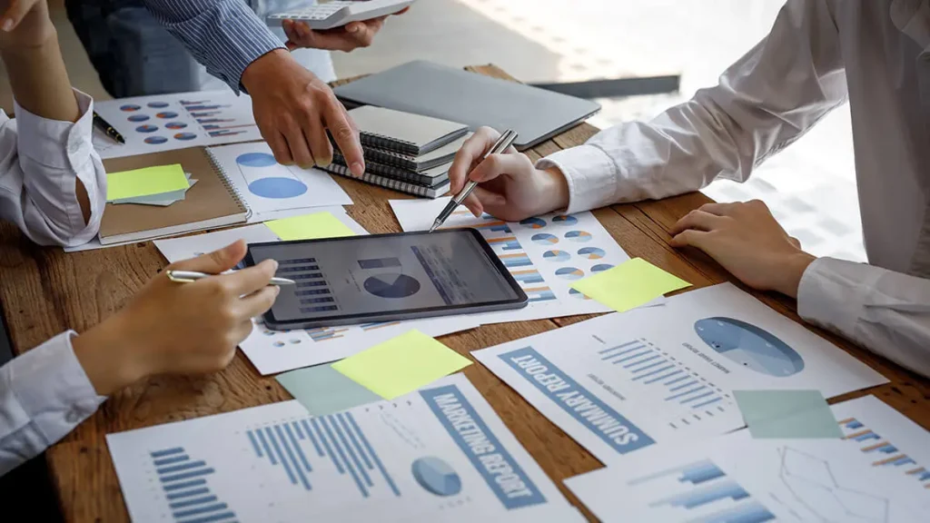 Costs-Vietnam-Outsourcing-Manufacturing